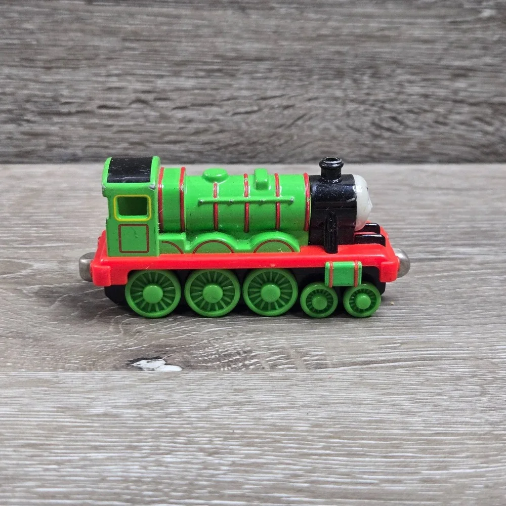 Thomas Friends Diecast Magnetic Henry Train Engine 2002 Take N Play Along